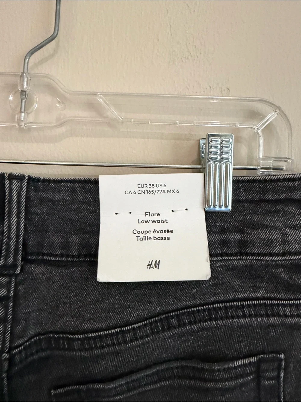 NWT H&M Flare Leg Low Rise Washed Black Grey Patch Pocket Jeans Size 6
